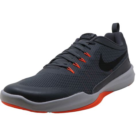 nike training shoes men.